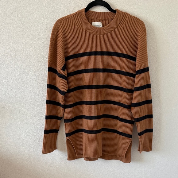EUC A&F Soft Collection Striped Sweater - Picture 1 of 11